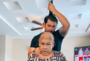 Viral: Se rapa el pelo en solidaridad con su mamá que lucha contra el cáncer