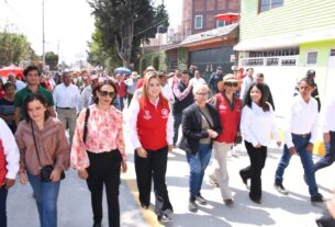 La presidenta Ana Muñiz reafirma su compromiso con la comunidad al recorrer obras en el fraccionamiento Santa Elena.