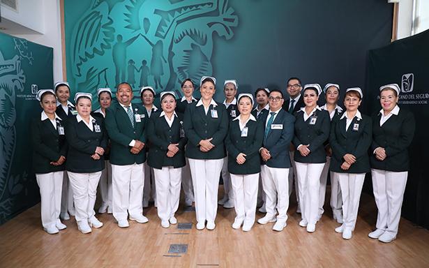 El IMSS eleva el reconocimiento de enfermeras y enfermeros en México, destacando su contribución esencial en la salud pública.