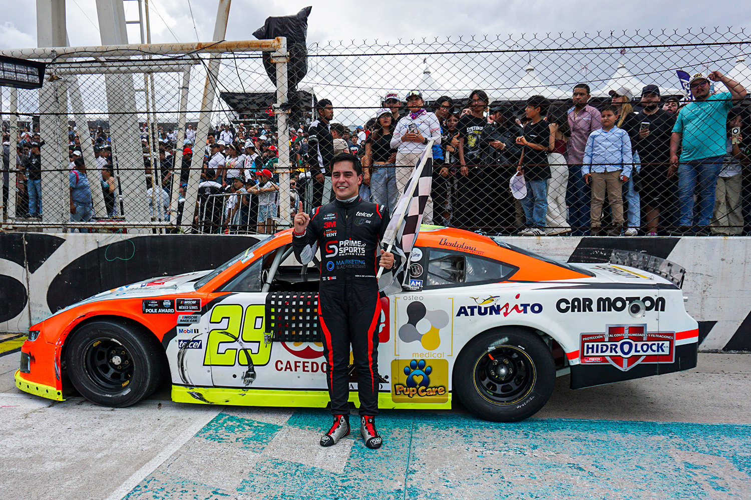 El piloto Koke de la Parra obtiene su primera victoria en la Challenge Series 2026 en Aguascalientes. Conoce los detalles de la carrera.