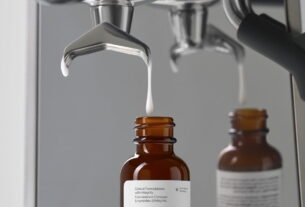 Descubre cómo un suero con cafeína puede transformar tu rutina de cuidado facial cada mañana.