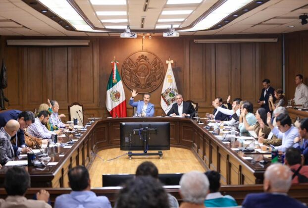 El Cabildo de Monterrey da luz verde a un acuerdo que impulsará un nuevo tren de pasajeros en la ciudad.