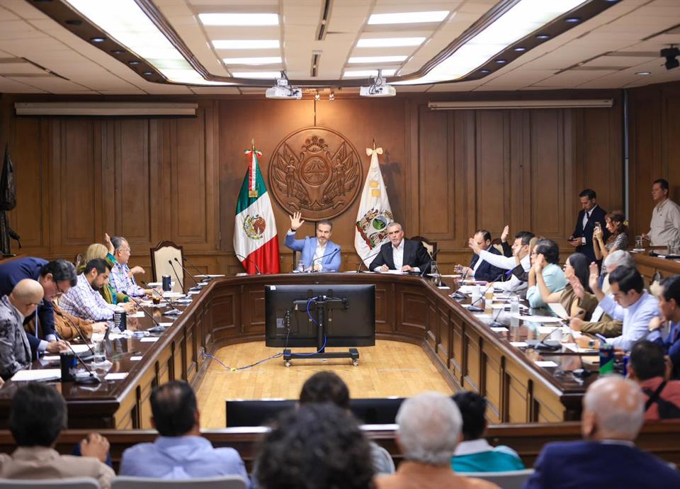 El Cabildo de Monterrey da luz verde a un acuerdo que impulsará un nuevo tren de pasajeros en la ciudad.