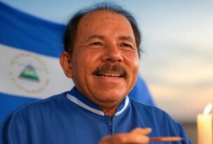 Descubre quién es Daniel Ortega, el controvertido presidente de Nicaragua que ha gobernado desde 2007 y su influencia en el país.
