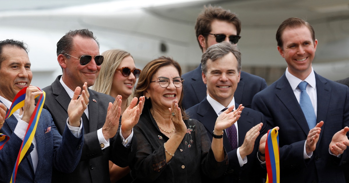 Delcy Rodríguez designa a Jacqueline Faría para coordinar la reconstrucción de viviendas en Venezuela tras devastadores terremotos.