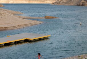 Lake Mead y Lake Powell alcanzan niveles históricos bajos, mientras se espera el efecto de El Niño en el suministro de agua.