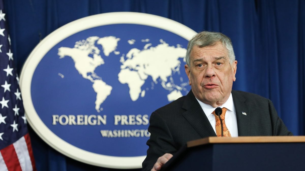 Descubre quién es Michael Kozak, el diplomático clave en la relación de Estados Unidos con América Latina y México.
