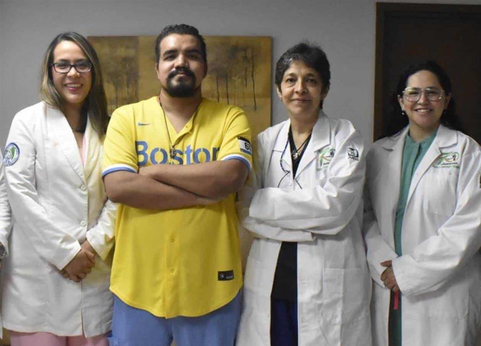 Los procedimientos quirúrgicos realizados a Ángel Abraham permiten recuperar su calidad de vida significativamente.