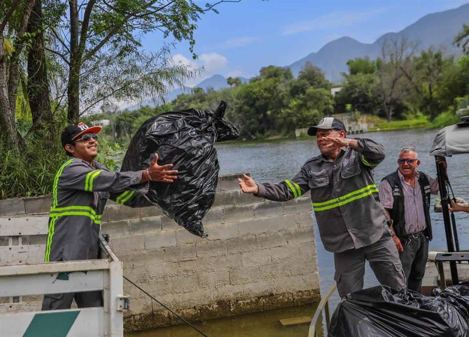 La reciente retirada de lirio acuático promete revitalizar la Presa La Boca y su biodiversidad. Descubre más.