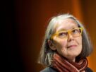 La escritora Anne Carson ha sido galardonada con el Nobel de Literatura 2026 por su obra innovadora e inspiradora.