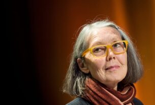 La escritora Anne Carson ha sido galardonada con el Nobel de Literatura 2026 por su obra innovadora e inspiradora.